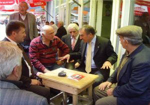 Öztürk'ten esnaf ziyareti